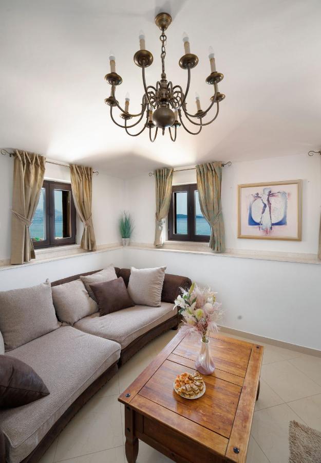 Luxury Apartments Perko Kaštela Εξωτερικό φωτογραφία