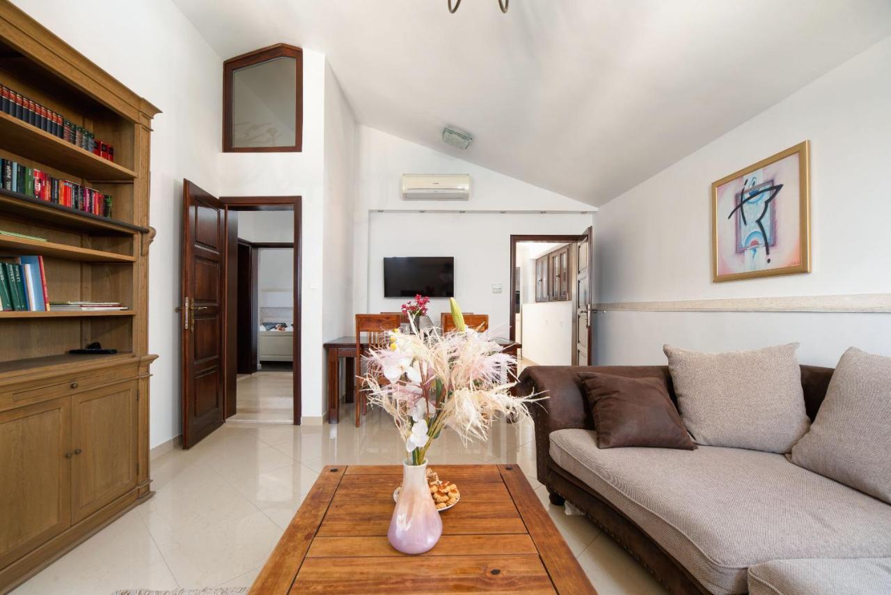 Luxury Apartments Perko Kaštela Εξωτερικό φωτογραφία